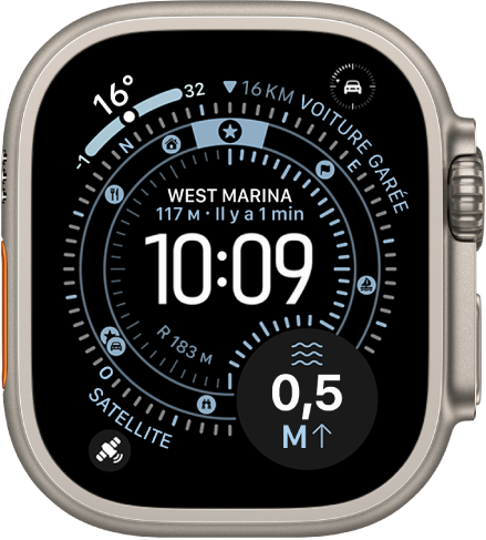 Le cadran Point de repère affichant une horloge numérique, avec une complication Météo en haut à gauche, une complication Boussole avec un point de repère de stationnement en haut à droite, et Satellite en bas à gauche. Une complication Profondeur plus large se trouve en bas à droite. Plusieurs points de repère Boussole apparaissent dans l’anneau intérieur.