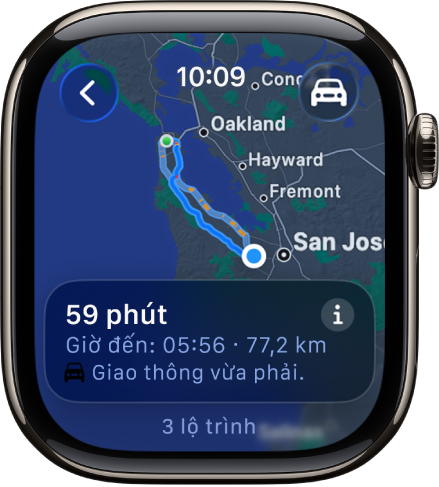 Ứng dụng Bản đồ đang hiển thị tổng quan về chỉ đường lái xe. Chặng đầu tiên của chuyến đi được hiển thị ở dưới cùng.