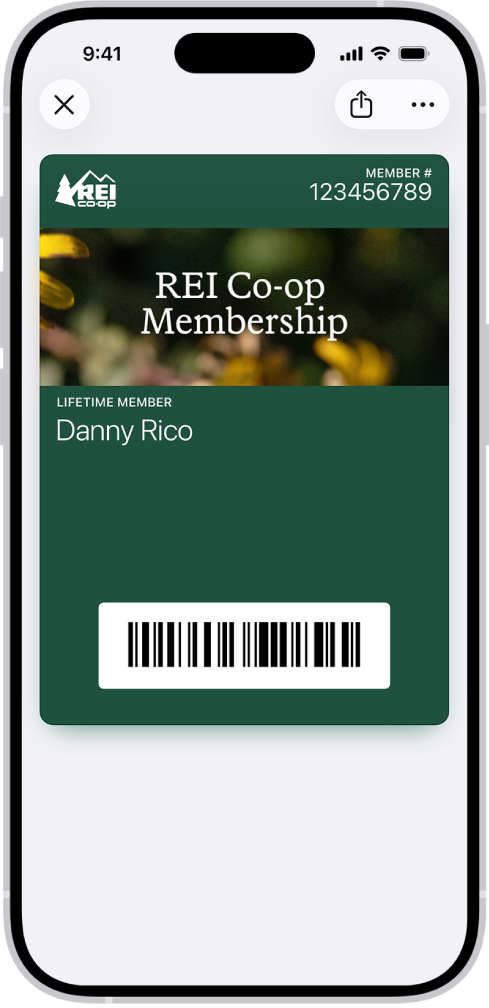 Una tarjeta de membresía en la app Wallet mostrando un código de barras.