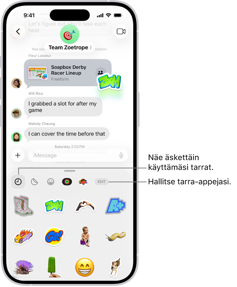 Tarrat tulevat näkyviin keskustelun alapuolelle. Kustakin kortin yläosan painikkeesta avautuu tarrapakkaus.