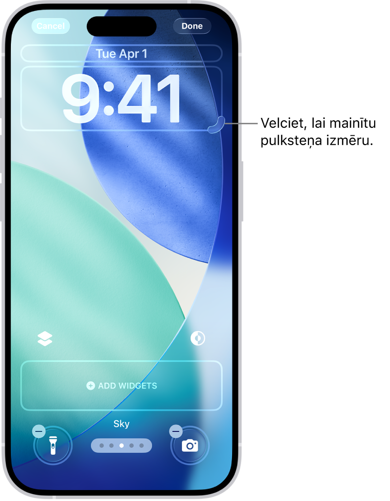Pielāgots Lock Screen ekrāns izveides procesā. Atlasīti elementi, kas ir pieejami turpmākai pielāgošanai — datums, laiks un logrīku pievienošanas poga.