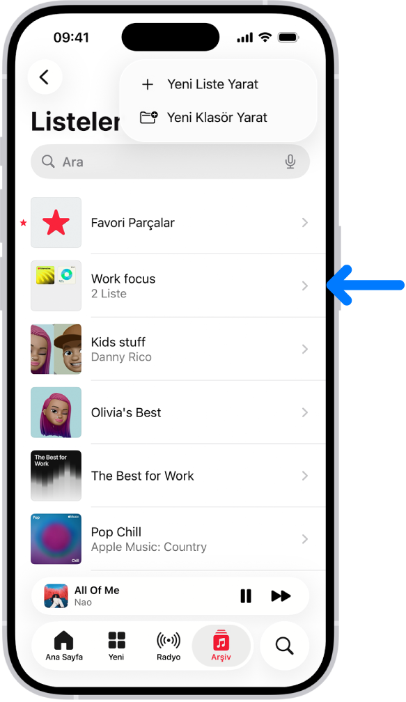 Arşiv sekmesi listeleri gösteriyor. En üstte, yeni bir liste veya yeni bir klasör yaratma düğmeleri var. Mavi ok, İş odağı adlı bir liste klasörünü işaret ediyor.