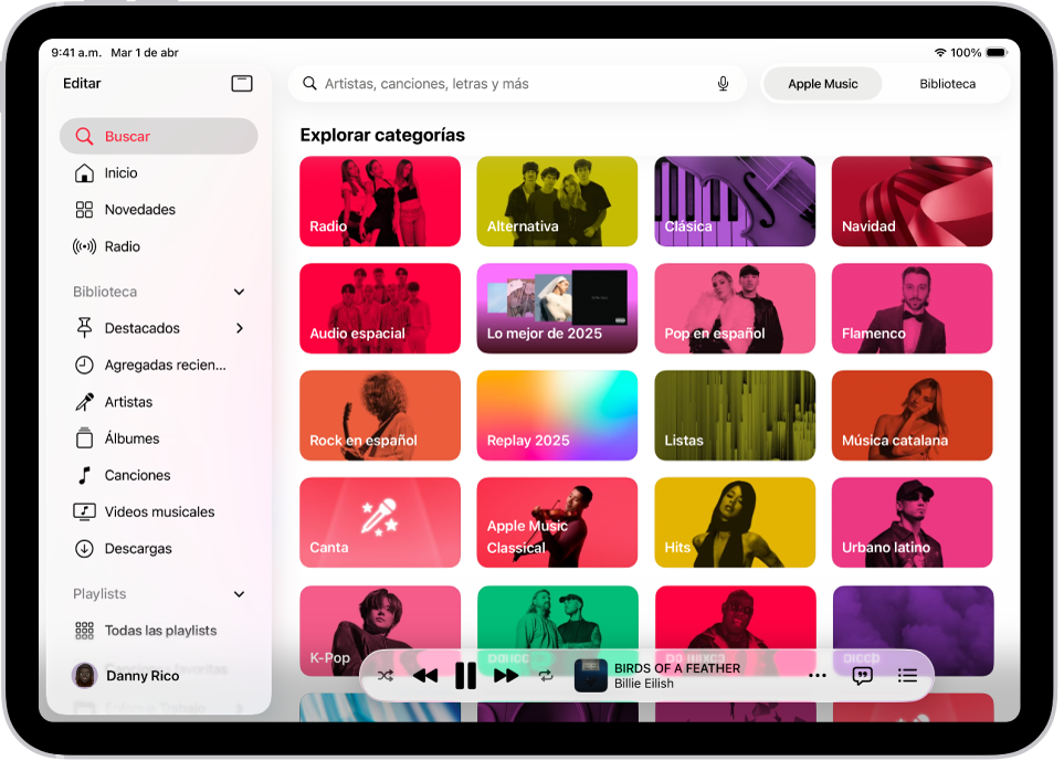 La pestaña Buscar con la barra lateral a la izquierda y un campo de búsqueda en la parte superior. Debajo del campo de búsqueda aparecen varias categorías de música. El mini reproductor se muestra abajo.