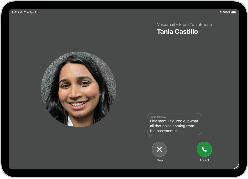 Pantalla de llamada con un buzón de voz en vivo de un contacto. Debajo del texto transcrito están los botones para detener y aceptar la llamada.