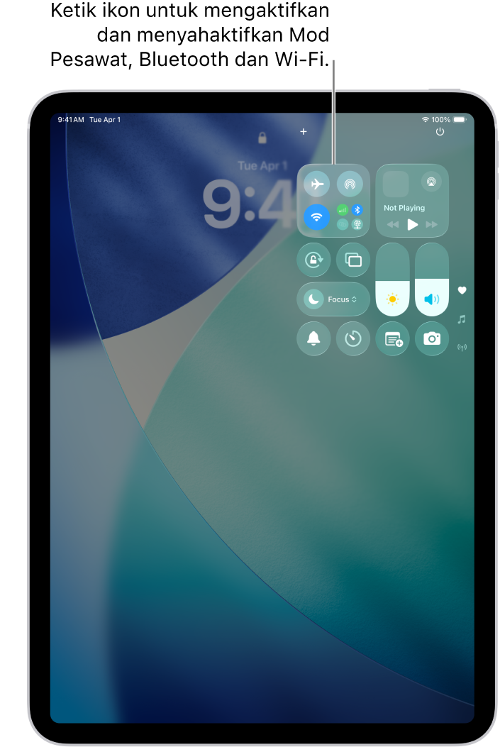 Skrin Pusat Kawalan menunjukkan yang mengetik butang di bahagian kiri atas mengaktifkan Mod Pesawat.