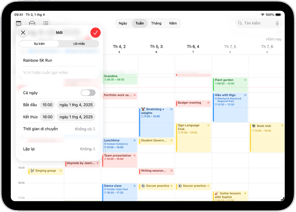 Một lịch ở chế độ xem Tuần đang hiển thị cửa sổ tạo sự kiện.