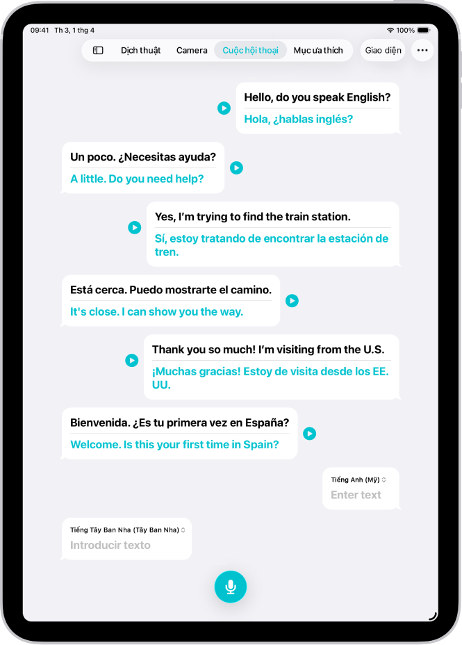 Tab Cuộc hội thoại, đang hiển thị các bong bóng trò chuyện và bản dịch của chúng.