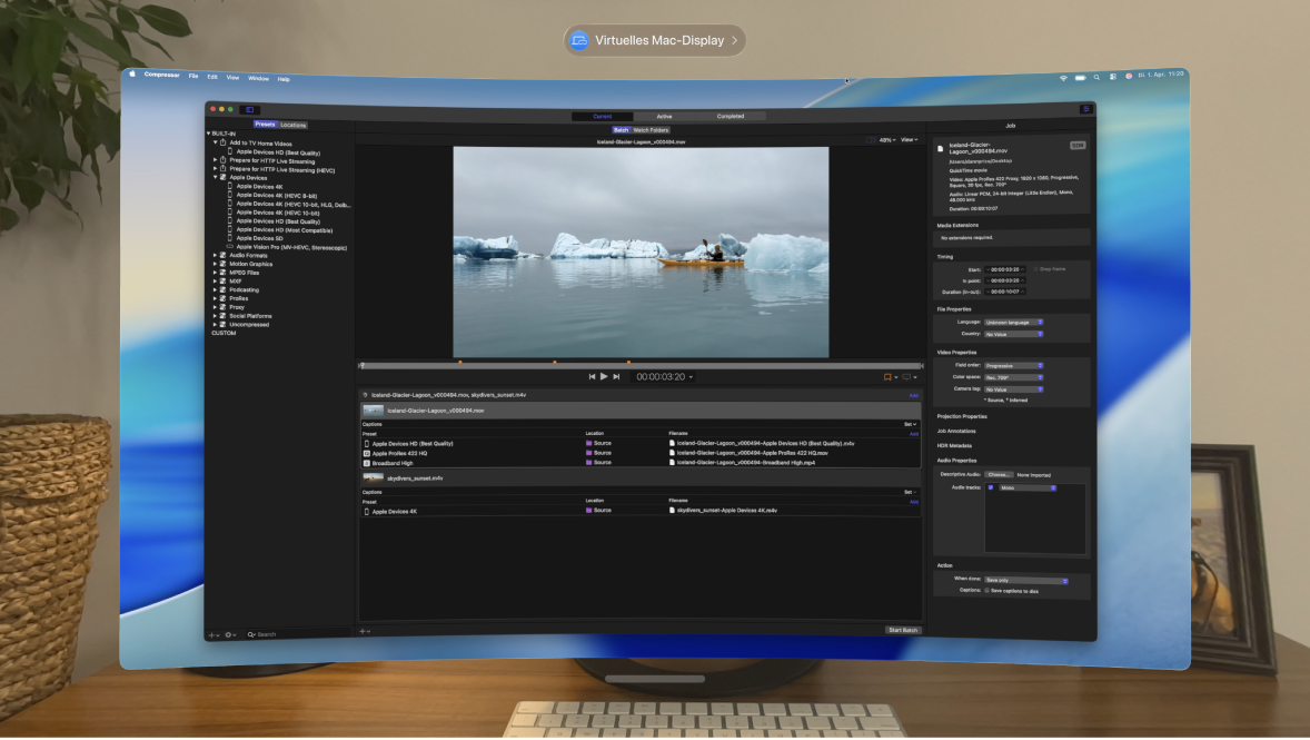 visionOS zeigt ein virtuelles Mac-Display mit der geöffneten App „Compressor“.