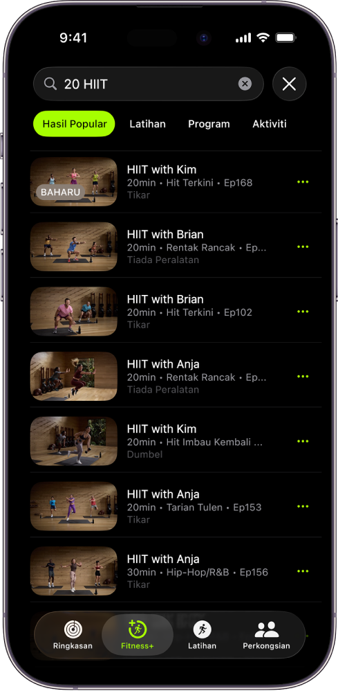 Skrin Cari dalam Apple Fitness+ menunjukkan medan carian di atas. Bahagian Activity Types di bawah menunjukkan jenis aktiviti ditampilkan. Bahagian Temui di bawah menunjukkan enam kategori.