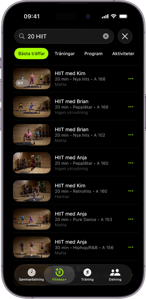 Sökskärmen i Apple Fitness+ visar ett sökfält högst upp. Avsnittet Aktivitetstyper nedanför visar aktivitetstyper i blickfånget. Avsnittet Upptäck nedanför visar sex kategorier.