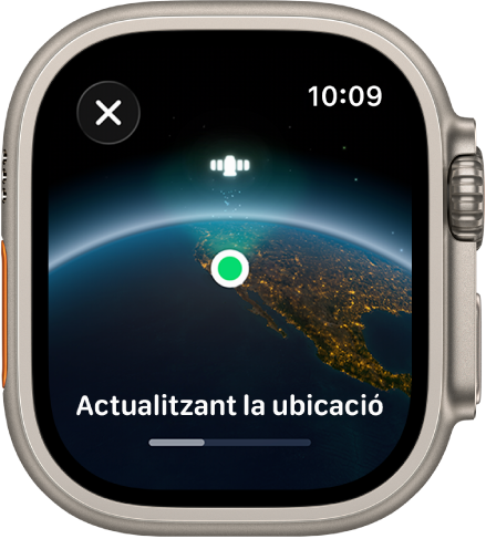 Una pantalla en què es mostra el missatge “Actualitzant la ubicació” amb una barra de progrés i una vista de la Terra des de l’espai amb un punt verd indicador de la ubicació.