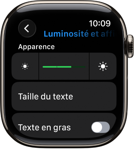 Les réglages « Luminosité et affichage » sur l’Apple Watch, avec le curseur Luminosité en haut et le bouton « Taille de texte » en dessous.