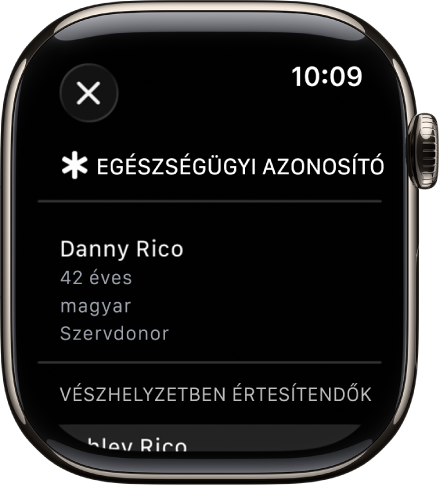 Az egészségügyi azonosító képernyője az adott személy nevével, életkorával, a beállított nyelvvel, a szervadományozás állapotával és a vészhelyzetben értesítendő kontaktokkal.