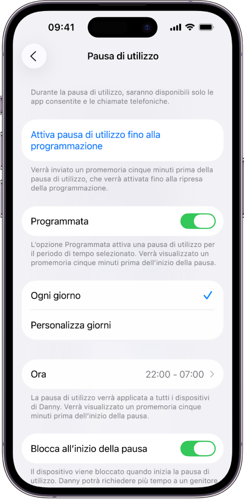 iPhone che mostra la schermata di configurazione di “Pausa di utilizzo”. Vicino alla parte superiore, è presente un interruttore Programmato. Le opzioni “Ogni giorno” e “Personalizza giorni” appaiono di seguito, l’opzione “Ogni giorno” è selezionata. Gli orari di inizio e fine sono visibili al centro, mentre il pulsante “Blocca nella pausa di utilizzo” si trova nella parte inferiore dello schermo.