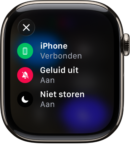 De statusinformatie geeft aan dat de iPhone is verbonden, dat de locatie wordt gebruikt door Berichten, dat de stille modus is ingeschakeld en dat 'Niet storen' is ingeschakeld.
