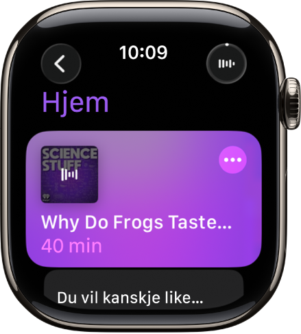 Podkaster-appen på Apple Watch viser Hjem-skjermen med bilde av en podkast. Trykk på bildet for å spille episoden.