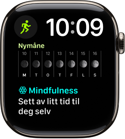 Modulær duo-urskiven som viser en digital klokke øverst til høyre, og tre komplikasjoner: Trening øverst til venstre, Månefase i midten og Mindfulness nederst.