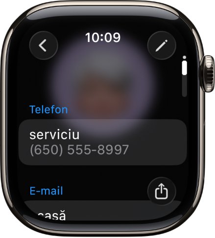 Aplicația Contacte afișând detaliile contactului. Butonul Editați apare în dreapta sus. Trei câmpuri apar în mijlocul ecranului – numărul de telefon, adresa de e‑mail și adresa de acasă. Un buton Partajați este în dreapta jos și un buton Înapoi este în stânga sus.