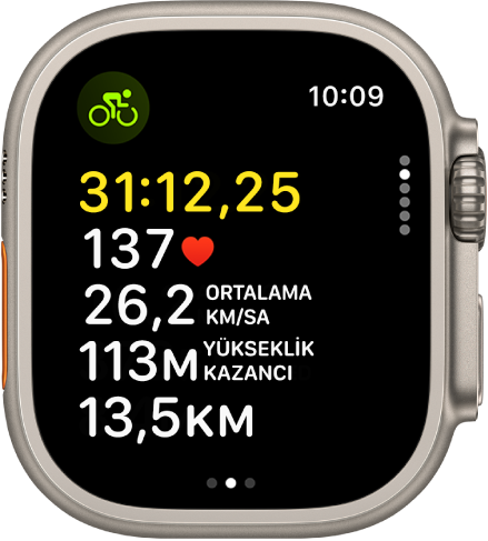 Sürmekte olan bisiklet antrenmanı; antrenmanda geçen süreyi, kalp atış hızını, ortalama hızı, yükseklik kazancı ve toplam mesafeyi gösteriyor.