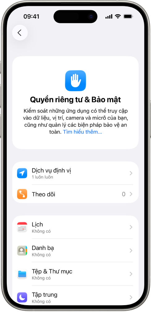 Một iPhone đang hiển thị màn hình Quyền riêng tư & Bảo mật trong Cài đặt.