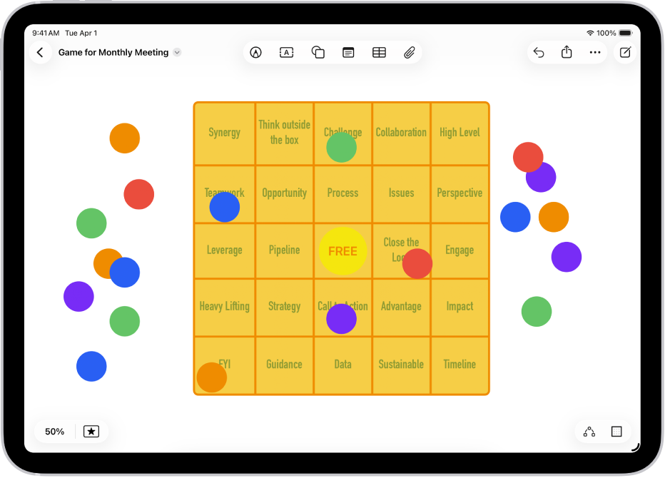 Una taula en una pissarra del Freeform, amb les eines de format visibles i petits punts blaus a les vores per canviar-ne la forma.