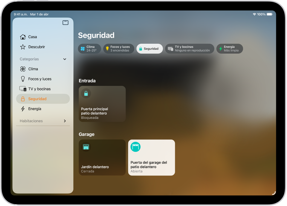 La app Casa con la barra lateral a la izquierda. La categoría Seguridad está resaltada. A la derecha, el botón de la categoría Seguridad está resaltado. Debajo están los accesorios de seguridad, como las cerraduras y las puertas de garage.
