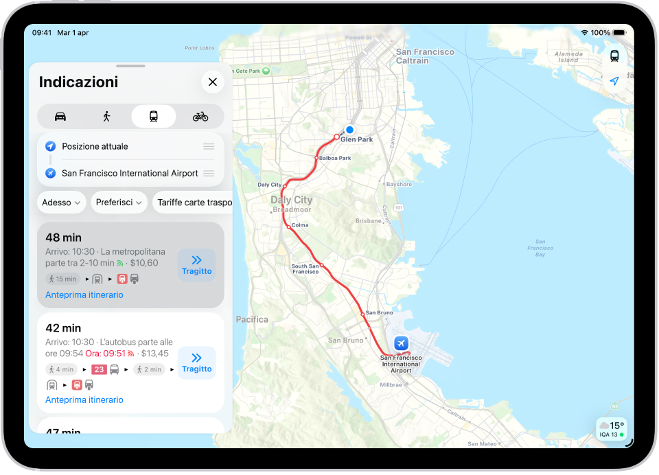 Una mappa che mostra un percorso con i mezzi pubblici. Una scheda itinerario sulla sinistra mostra i pulsanti Vai per varie opzioni di itinerario.
