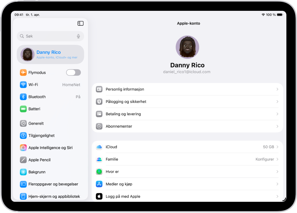 Innstillinger for Apple-konto vises, med en liste over valg, inkludert personlig informasjon, abonnementer, Hvor er og mer.