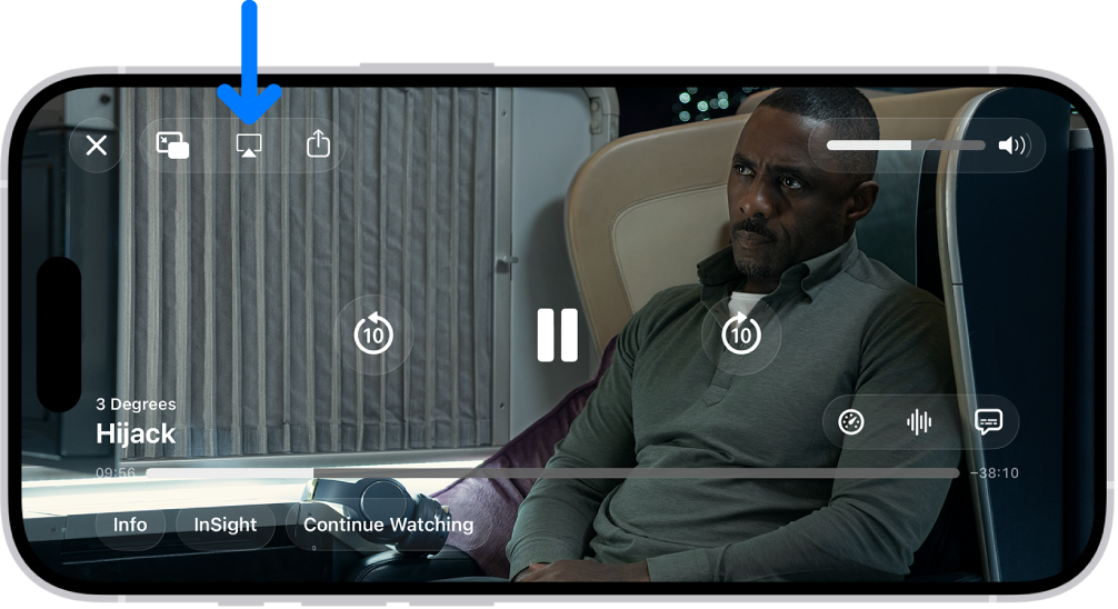 Na displeji iPhonu se přehrává film. Uprostřed se zobrazují ovládací prvky přehrávání. Tlačítko AirPlay se nachází vlevo nahoře.