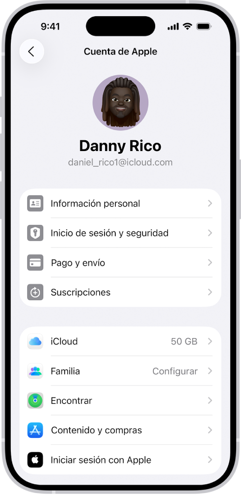 La configuración de la cuenta de Apple mostrando una lista de opciones que incluyen información personal, suscripciones, Encontrar y más.