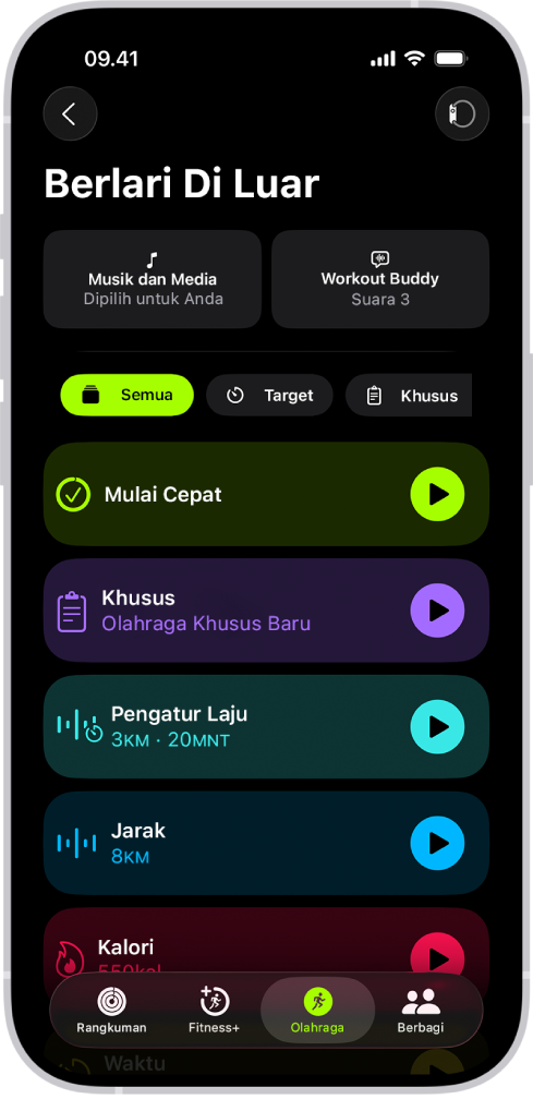 Layar Olahraga Kebugaran menampilkan detail untuk olahraga Lari Di Luar Ruangan. Di bawah Lari Di Luar Ruangan terdapat pilihan untuk memilih media dan mengatur Workout Buddy. Di tengah, dari atas ke bawah, terdapat pilihan untuk memulai olahraga, olahraga khusus, olahraga pengatur laju, dan olahraga dengan target jarak dan kalori.