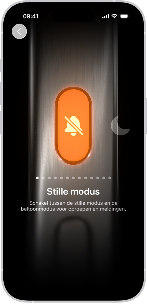Het scherm voor het aanpassen van de actieknopfunctie. De camera is als actie geselecteerd. Andere functies worden links en rechts van de camera weergeven, waaronder 'Niet storen' en 'Zaklamp'. Onder de acties staan stippen waarop je kunt tikken om naar een andere actie te gaan. Onder de geselecteerde actie, 'Camera', staat een menu met camera-opties waarop je kunt tikken om ze aan de actieknop toe te wijzen.