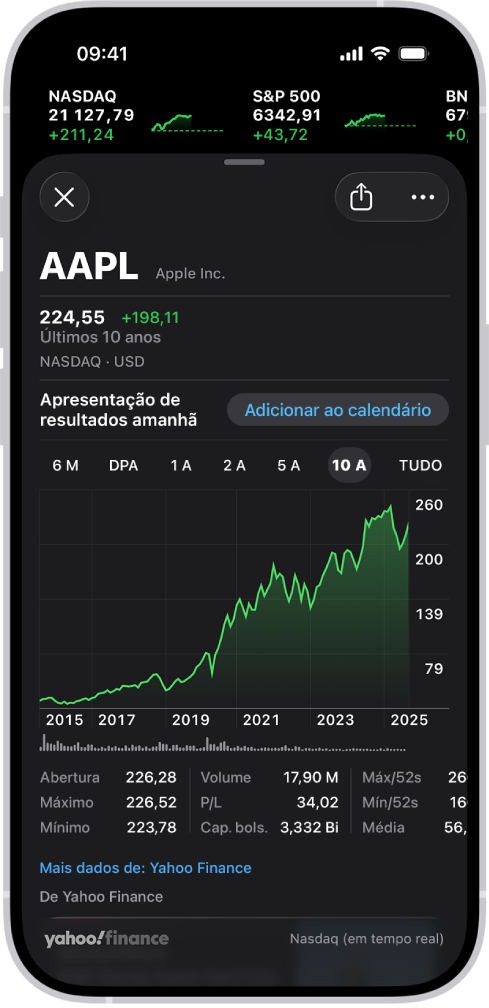 No meio do ecrã, um gráfico mostra o desempenho de uma ação ao longo de 10 anos. Por cima do gráfico está um notificação de que a empresa planeia fazer a divulgação de resultados no dia seguinte, com um botão para adicionar o evento à aplicação Calendário.