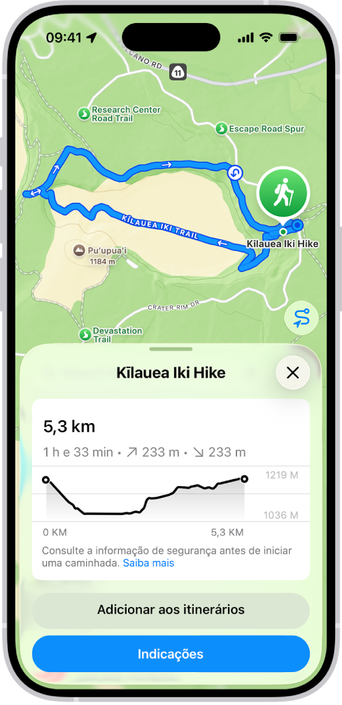 Uma visão geral de uma caminhada descarregável, com distância, perfil de elevação, tempo estimado e opções para guardar ou obter indicações para o início da caminhada.
