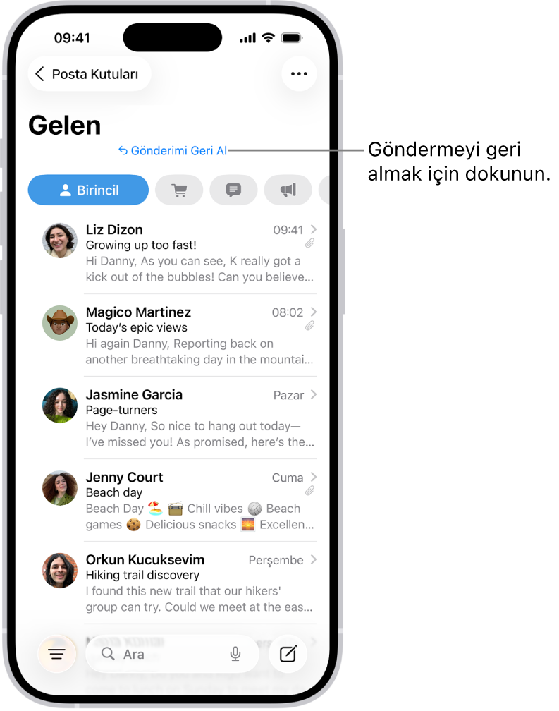 İleti listesini gösteren gelen kutusu. Yakın zamanda gönderilmiş bir iletiyi geri çekmek için kullanabileceğiniz Göndermeyi Geri Al düğmesi ekranın alt kısmının ortasında.