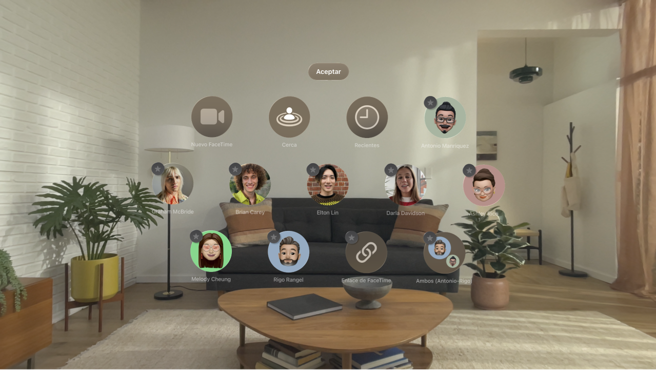Vista de personas en el Apple Vision Pro. En la esquina de cada contacto se pueden ver iconos de estrella de color gris para mostrar que se pueden fijar a la parte superior de la vista de personas.