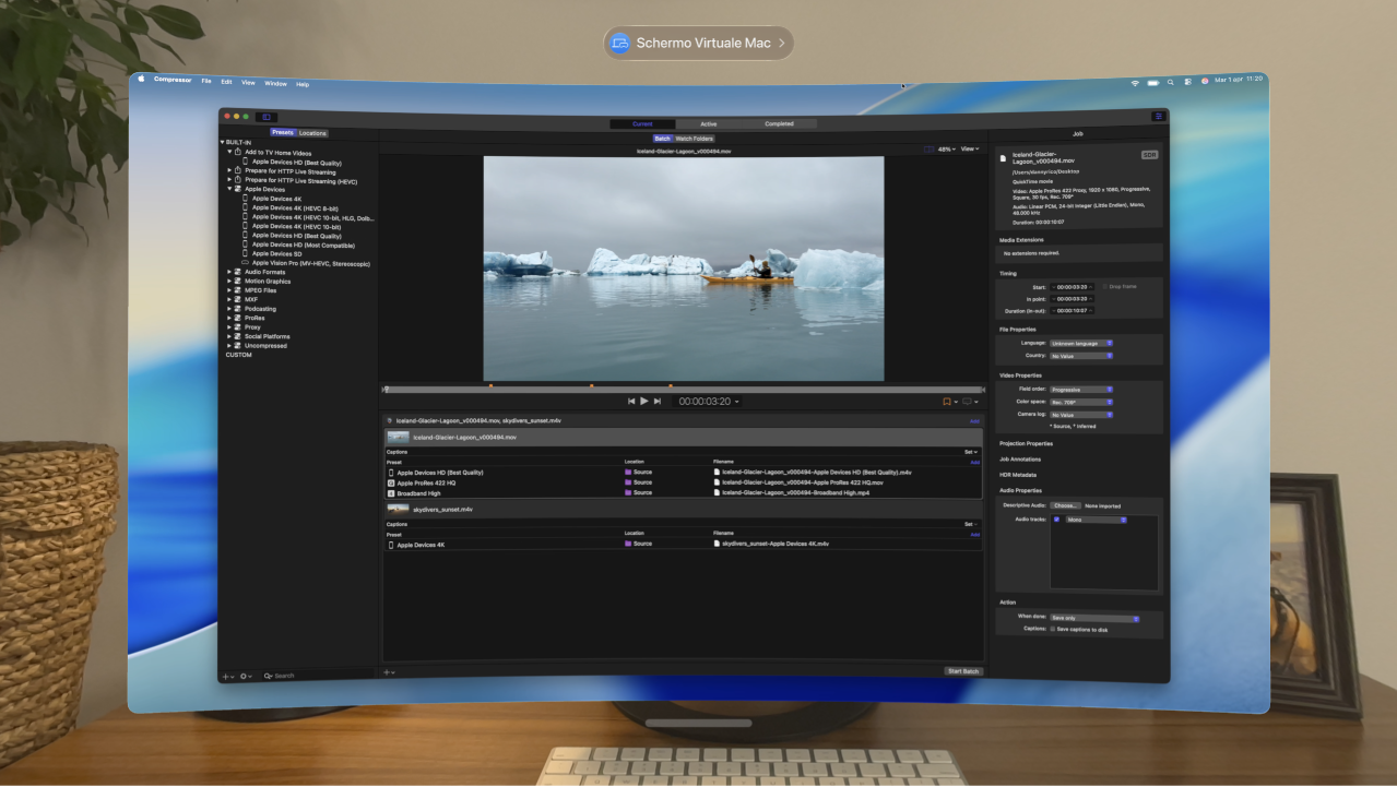 visionOS che mostra Schermo Virtuale Mac con l’app Compressor aperta.