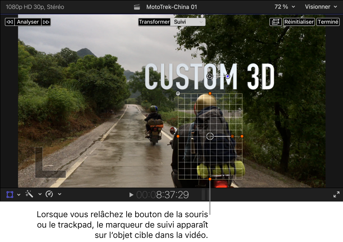 Un marqueur de suivi à l’écran s’affiche sur un objet dans le visualiseur avec un titre apparaissant dessus l’objet