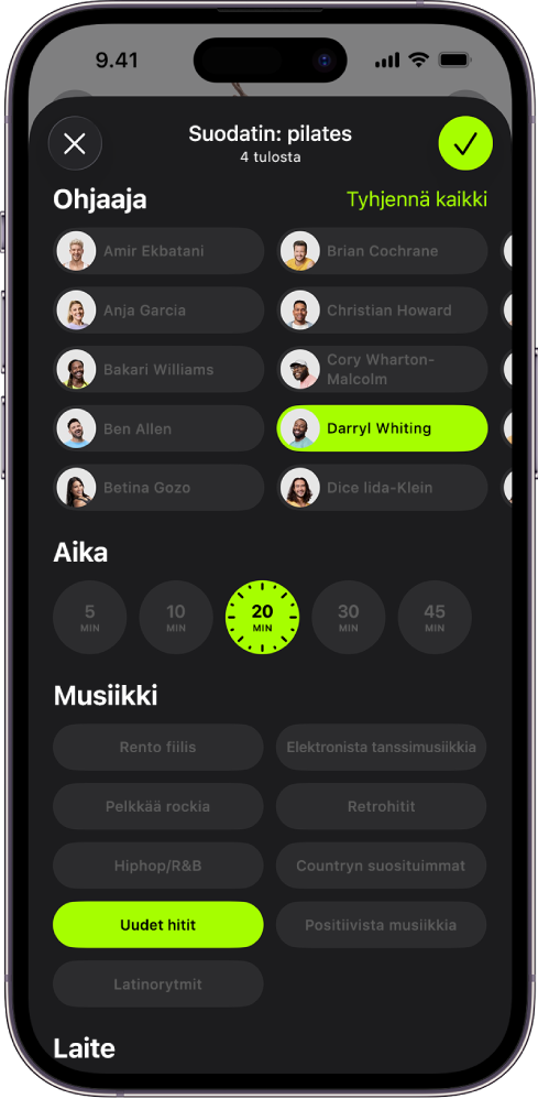 Apple Fitness+ -näytöllä näkyy treenien järjestämis- ja suodatusvaihtoehtoja. Näytön yläreunassa on ohjaajien luettelo. Aikavälit ovat näytön keskellä. Ajan alapuolella on musiikkigenreluettelo.