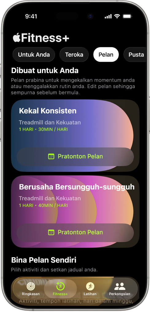 Skrin Pelan dalam Apple Fitness+ yang menunjukkan pelan latihan aktif di bahagian atas skrin. Butang untuk memulakan latihan dan melihat pelan latihan kelihatan di bawah butiran latihan.