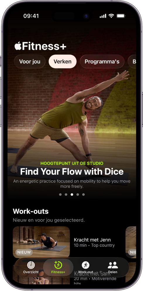 Het scherm 'Verken' in Apple Fitness+, met een uitgelichte work‑out. Onder in het scherm staan nieuwe work‑outs.
