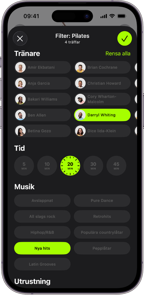Skärmen i Apple Fitness+ med alternativ för att sortera och filtrera träningar. Överst på skärmen finns en lista med tränare. Tidsintervall visas i mitten av skärmen. Nedanför Tid finns en lista med musikgenrer.