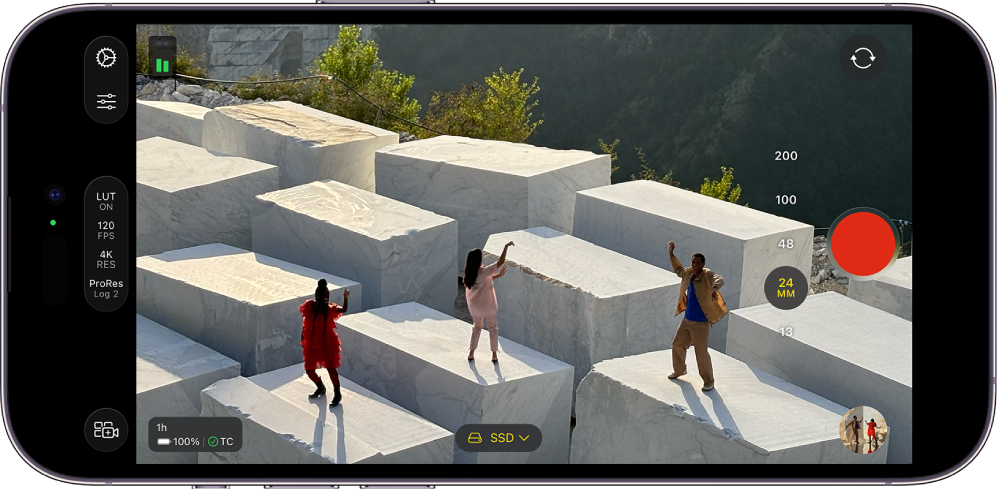 Schermata di Final Cut Camera, con i controlli della fotocamera e il pulsante Registra.