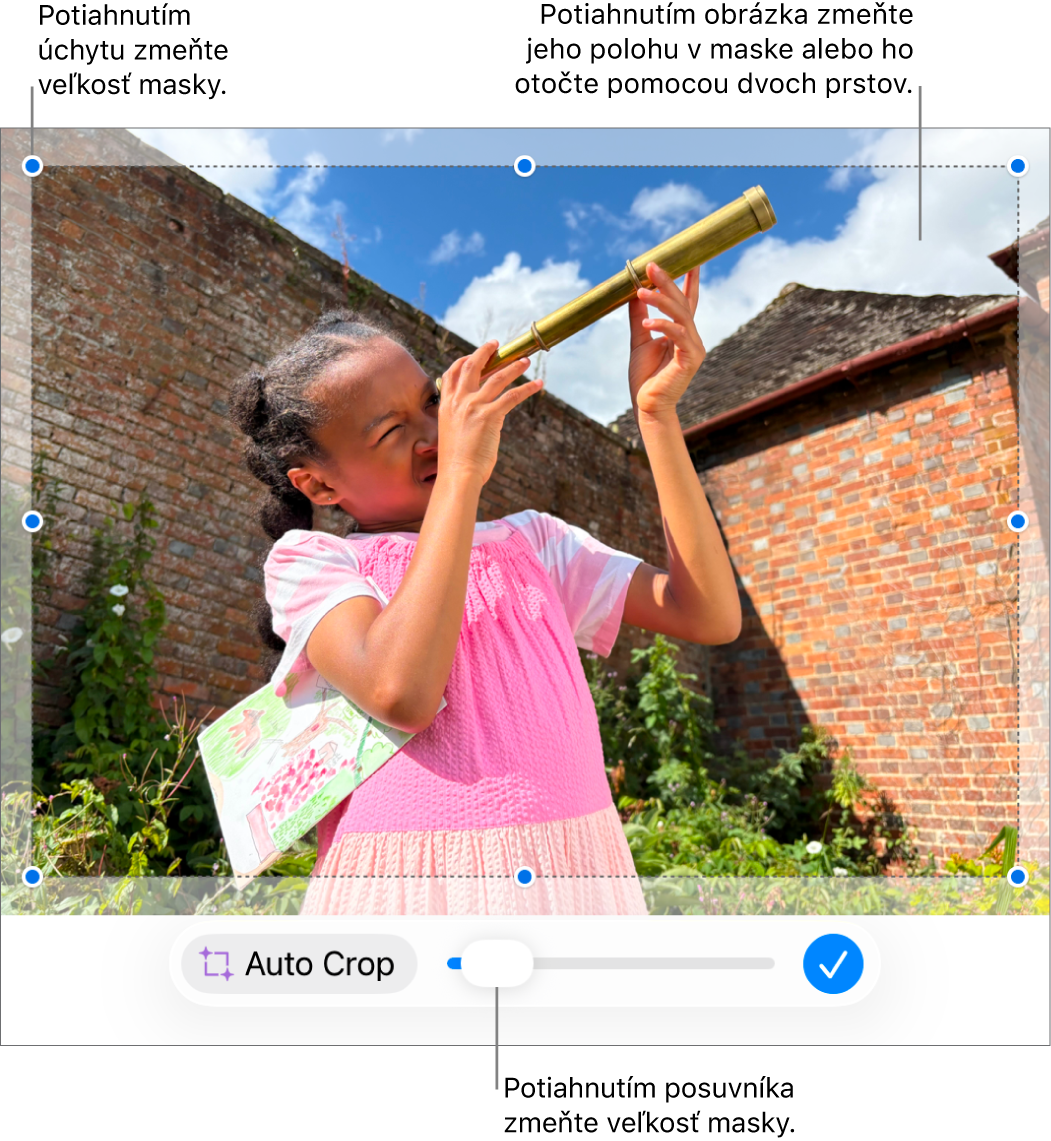 Posuvník masky v spodnej časti fotky.