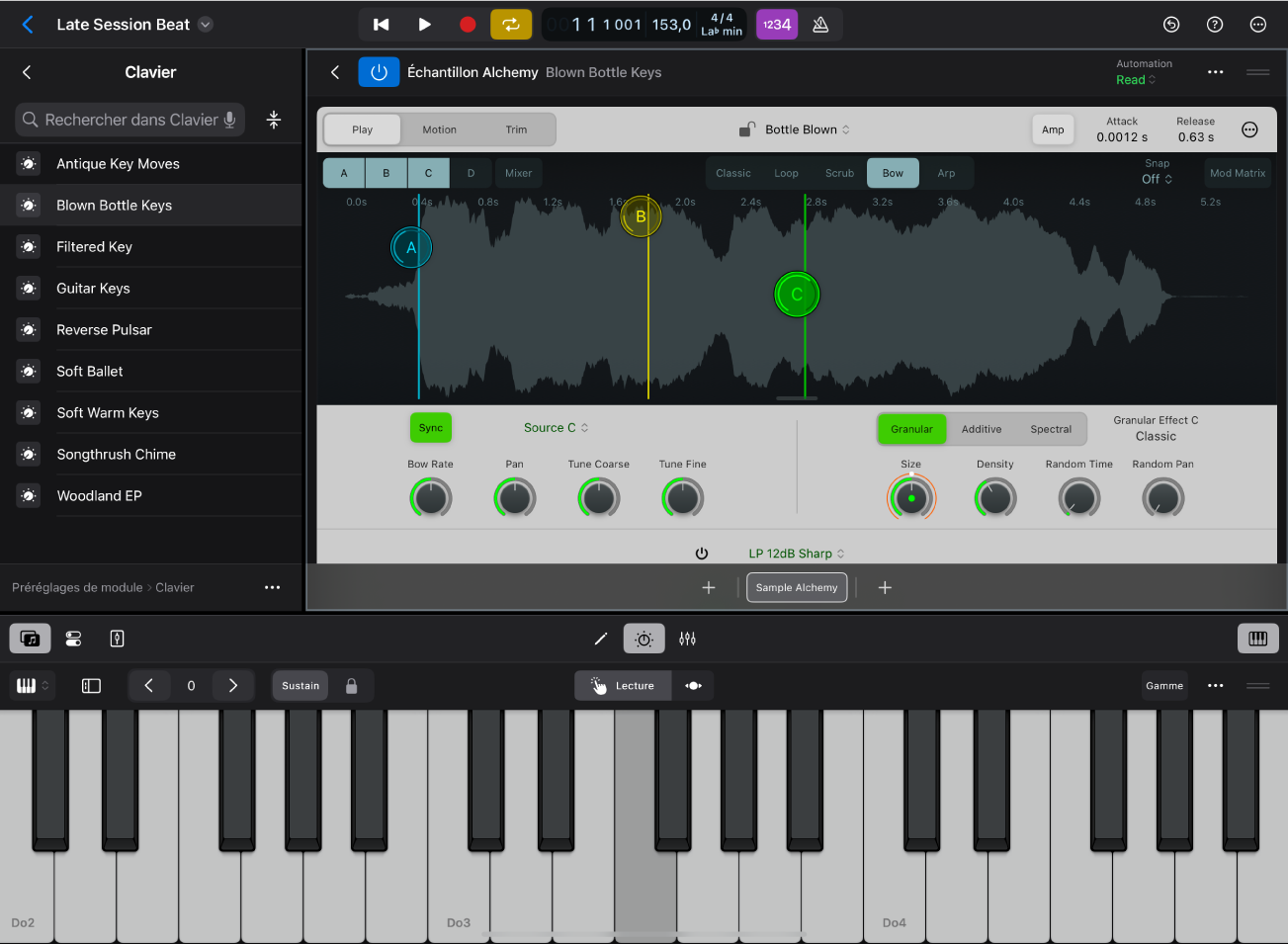 Figure. Logic Pro pour iPad montrant la présentation Préréglages dans le navigateur.