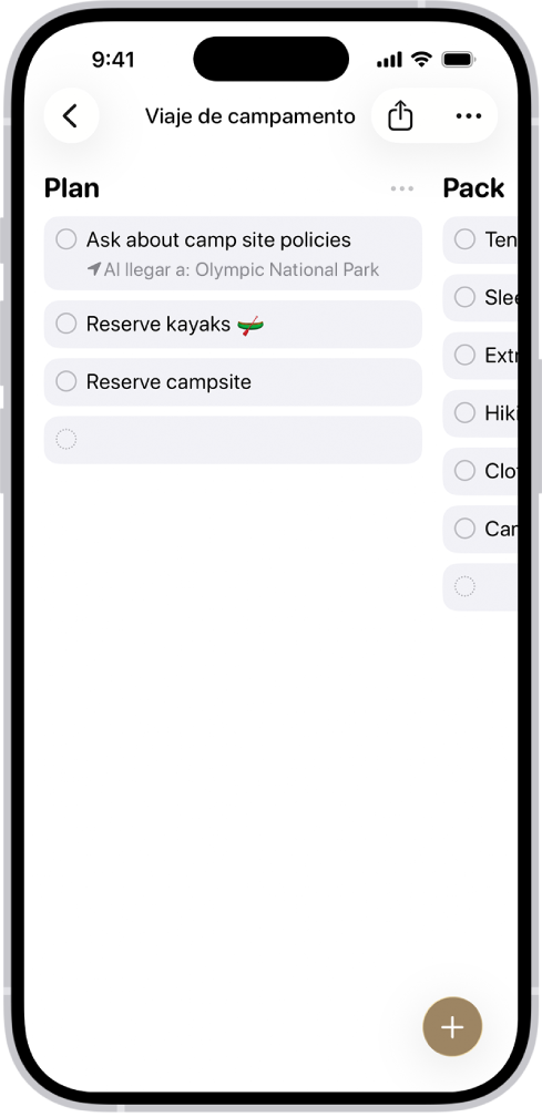 La app Recordatorios muestra una lista para una acampada con categorías organizadas en columnas.