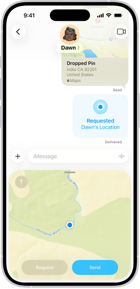 Conversación de la app Mensajes con una chincheta, una solicitud de ubicación y una ubicación a punto de ser enviada.