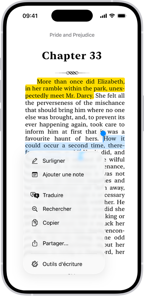 Une page d’un livre dans l’app Livres. Une partie du texte de la page est sélectionnée. Les commandes Surligner, « Ajouter une note » et Traduire se trouvent au-dessus du texte sélectionné.
