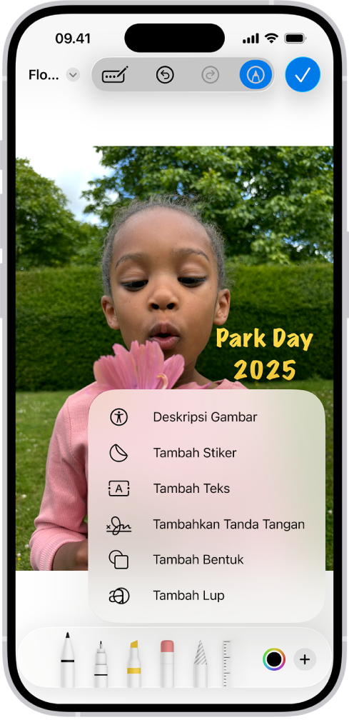 Di Mail, PDF lampiran memiliki stiker emoji. Di bawah halaman web terdapat alat markah.