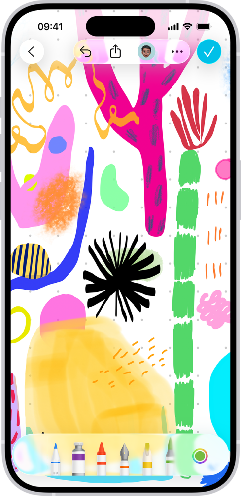 Um iPhone com o app Freeform e seu menu de ferramentas de desenho aberto. O quadro inclui manuscrito e desenhos.